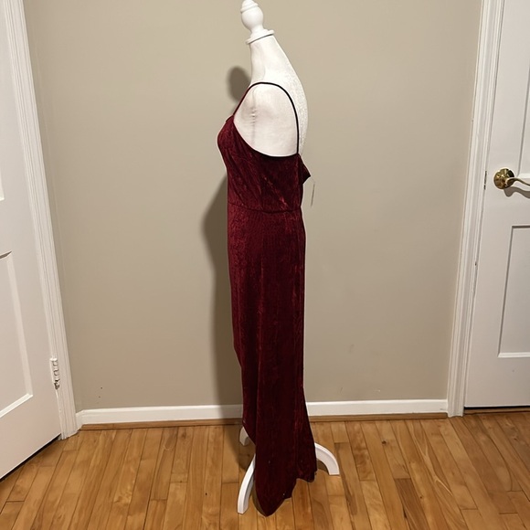 Saylor Cyndey Velvet Snake Midi Slit Dress in Wine Red NWT Size Large - Picture 9 of 11